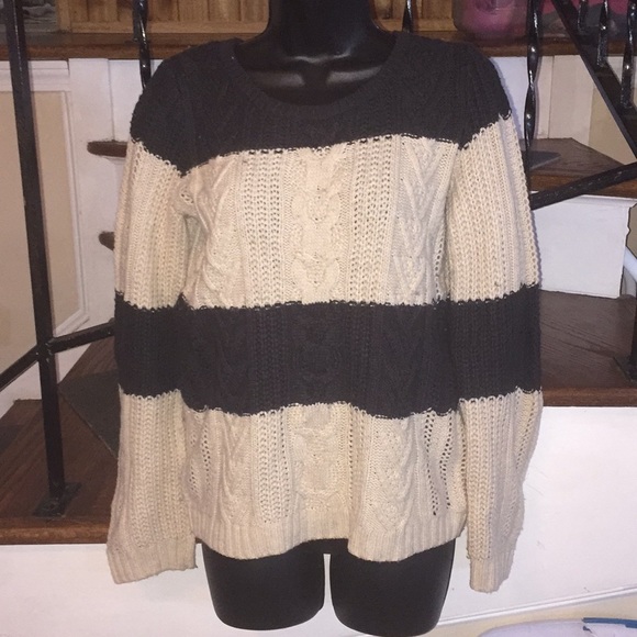 Spring sweater - Picture 1 of 2